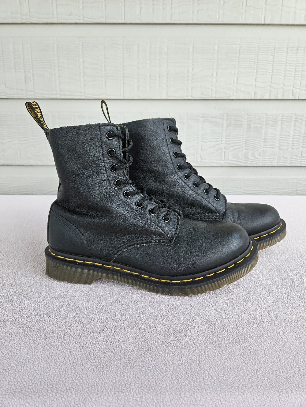 Dr. Martens 1460 Pascal Virginia Women SZ 9 Combat Boots Black Leather